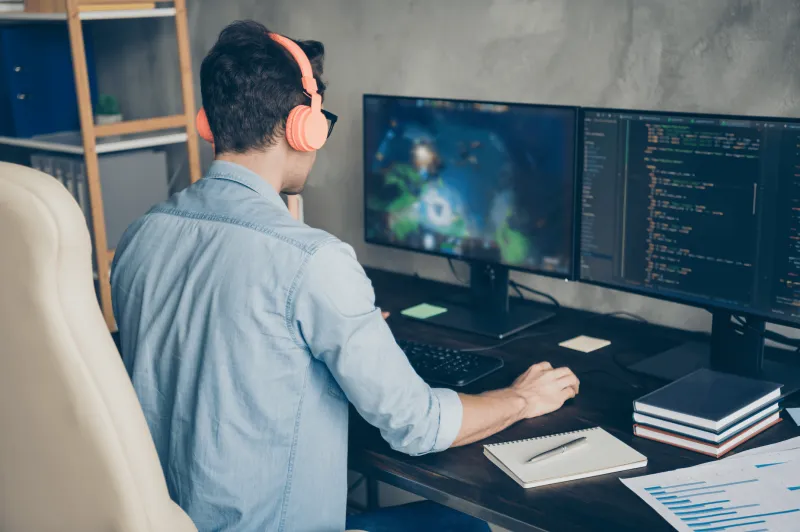 Detrás del píxel: Los creativos latinos que están construyendo los mundos digitales donde el planeta entero juega